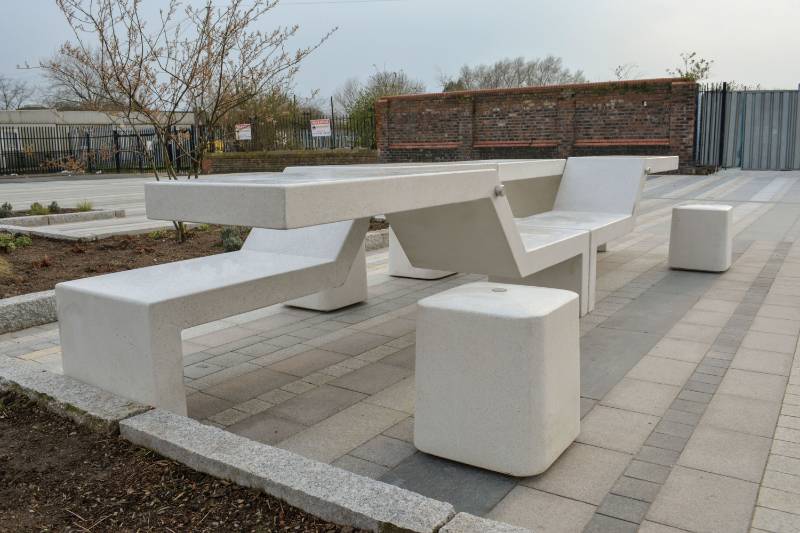 Twin Bench - Bench and Table