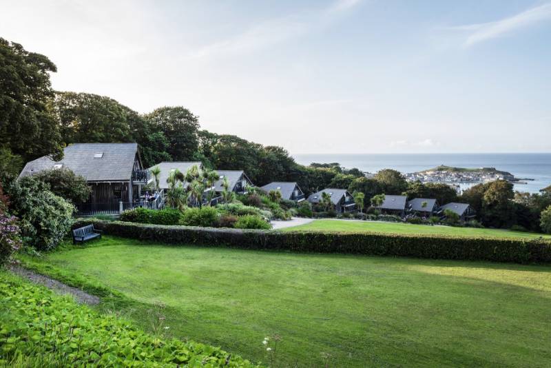 A Historic Slate Installation Fit for Leaders of the World at the G7 Summit