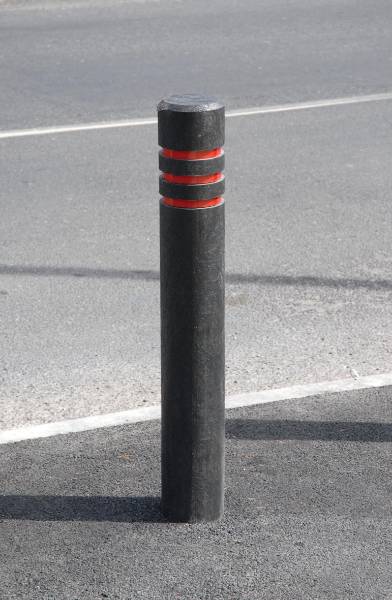 Traffic Recycled Plastic Bollard