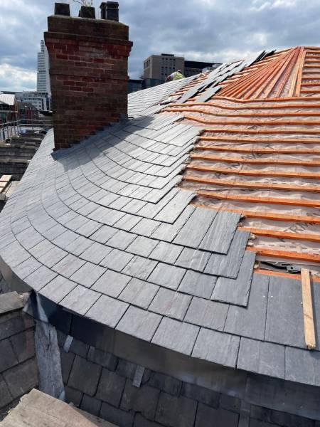 HERITAGE HOTEL ROOF SUPPORTED BY
PREMIUM GOLD® BATTEN