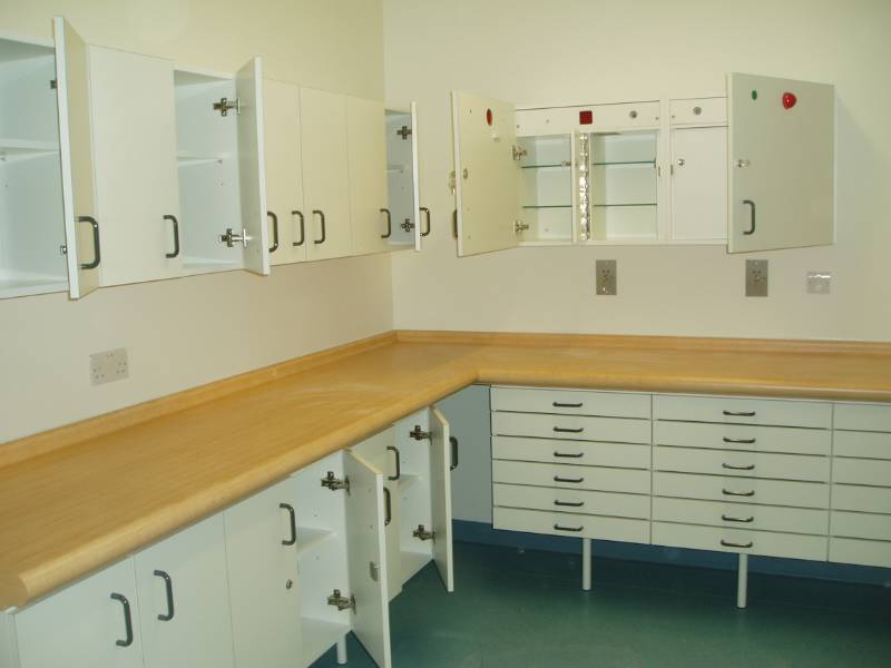 HTM63 Worktops - Fitted Furniture