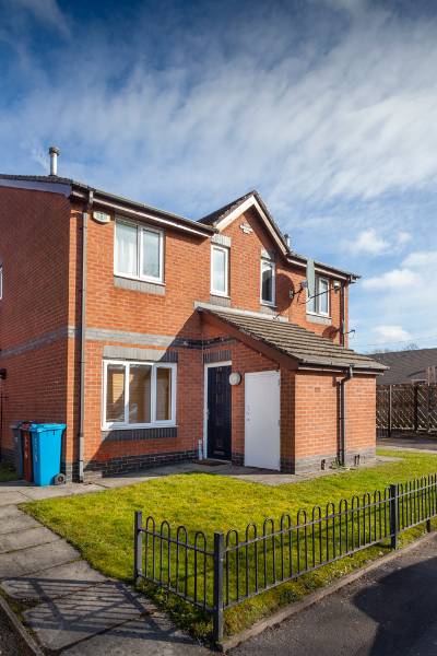 Arawak Walton Housing Association, Manchester - Social housing Optima Casement