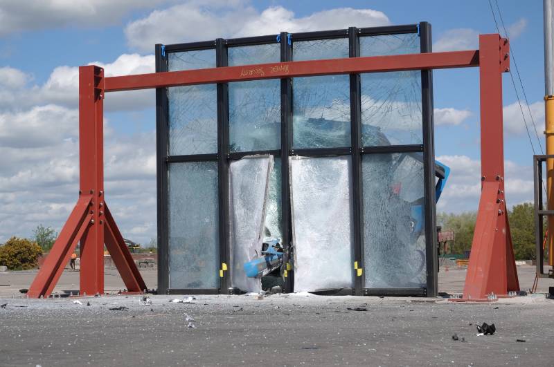Ultimate High-Security Curtain Walling (HVM) - Hostile Vehicle Mitigation LPS1175 SR3