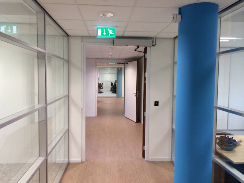 Automatic Swing Door Opener - ASSA ABLOY SW200 Normal to Heavy Duty - Automatic Swing Door