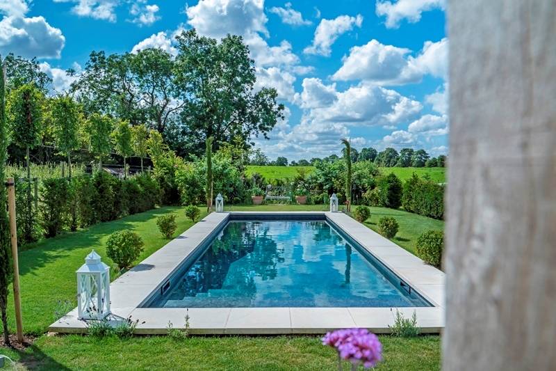 White Mint Sandstone Pool Coping Project