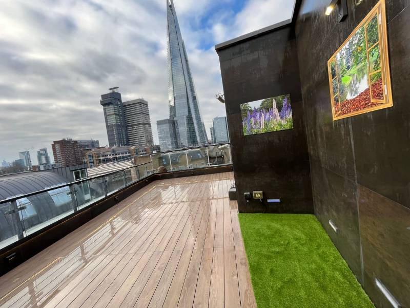 Non-combustible Decking (Porcelain Exadeck) - Decking System