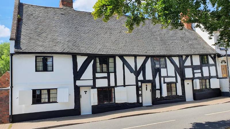 S&C Painting Services Ltd wins Dulux Connect Project Award for excellence in painting and decorating