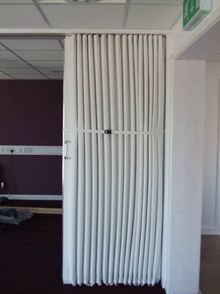 Sliding Stacking Partition Room Dividers - HAG