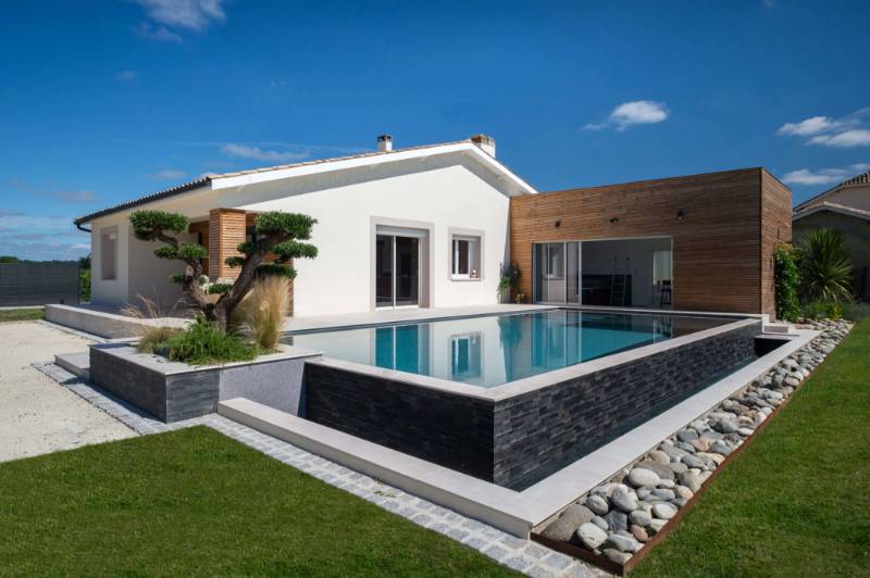 Private pool in St. Emilion