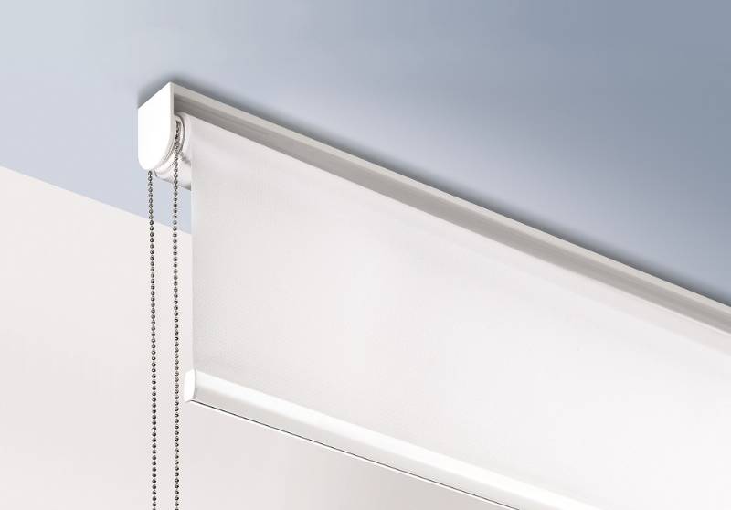 Roller Blind - Chain Operated - Silent Gliss SG 4910 - Roller Blinds