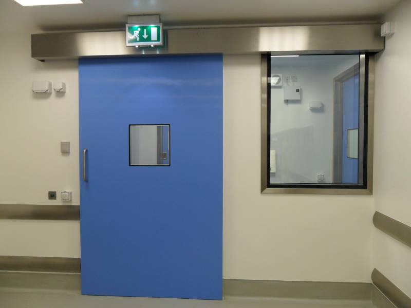 Cleanroom sliding doors