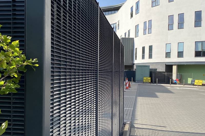 DeltaBox Cladding And Screening - Steel Louvre Protective Privacy Screen