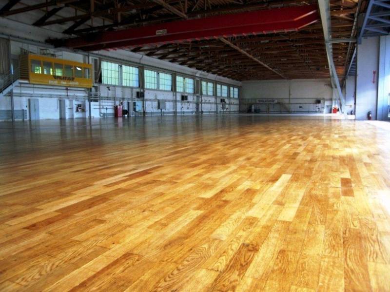 Pilatus Aircraft Works Wooden Floor Restoration