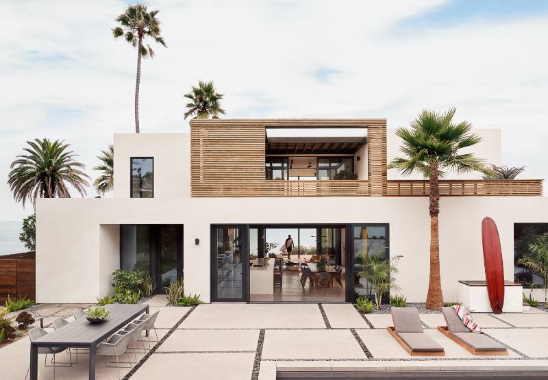 Accoya Wood Shines in Award-Winning Pacific Coast Residence