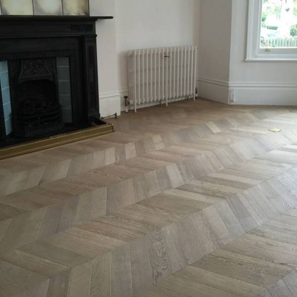 Oak Engineered Wood Flooring, Unfinished, 60° Chevron Parquet