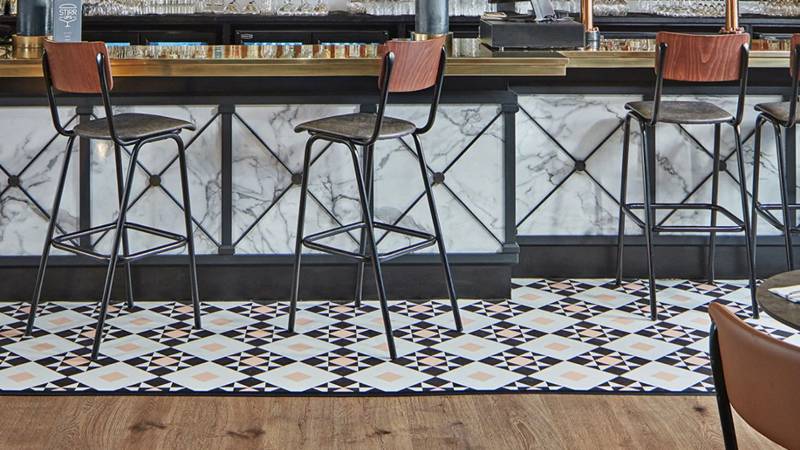 StirrUps Bar | Hospitality case study