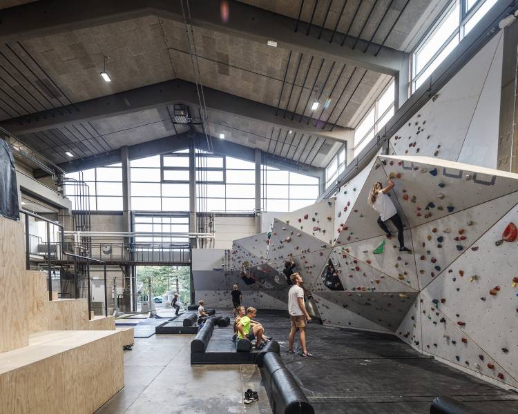 Leisure - Innovative architecture helps keep people moving