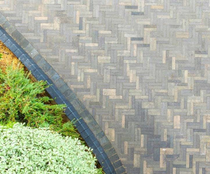 BRADSTONE Piccolo Setts  - Slimline Concrete Block Paver