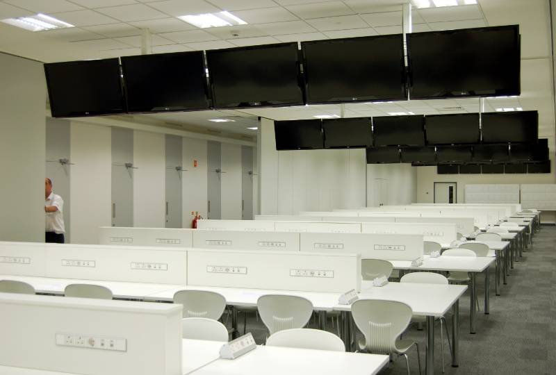 SILVERSTONE PARTITIONS SUPPORTED BY STYLE