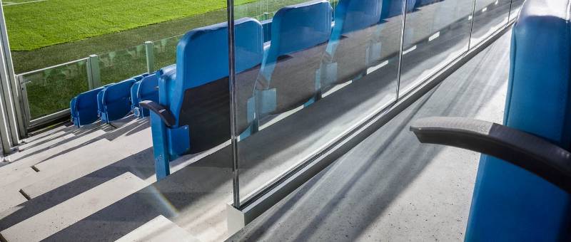 Easy Glass® MAX - Frameless Glass Balustrade
