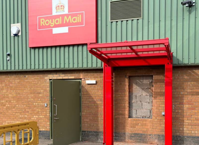 Royal Mail, Hinkley Case Study - Kensington Mono Pitch FS Canopy