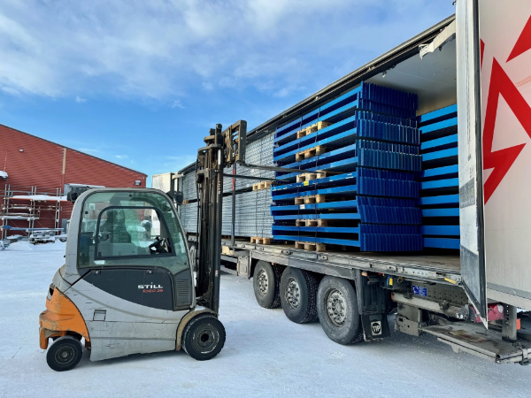 Spar penger og miljø: Kjøp brukte pallereoler, like sikkert og solid som nytt!