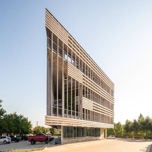 Accoya Cladding elevates the Shady Brook Office Building