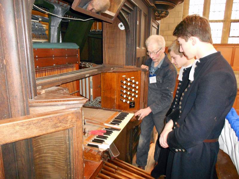 Condair keeps Christ's Hospital organ in tune