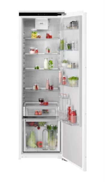 AEG INTEGRATED LARDER FRIDGE 178 CM