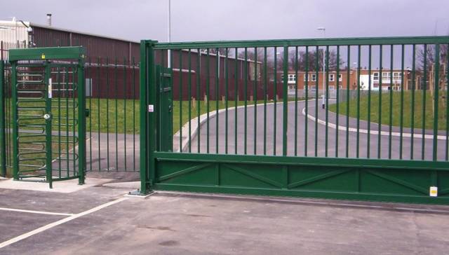 Type 1 Manual Sliding Gate