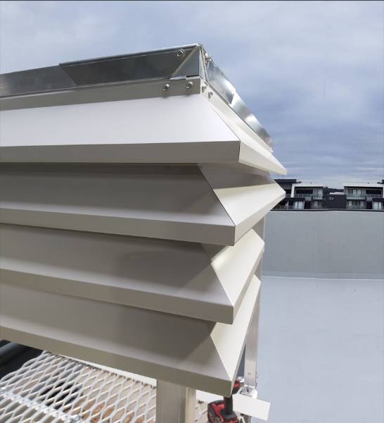 Louvre100 - Louvre Screen