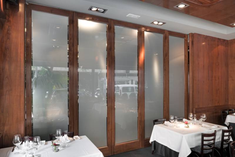 P C Henderson's Multidirectional Door Hardware Specified for De Maria Restaurant, Madrid
