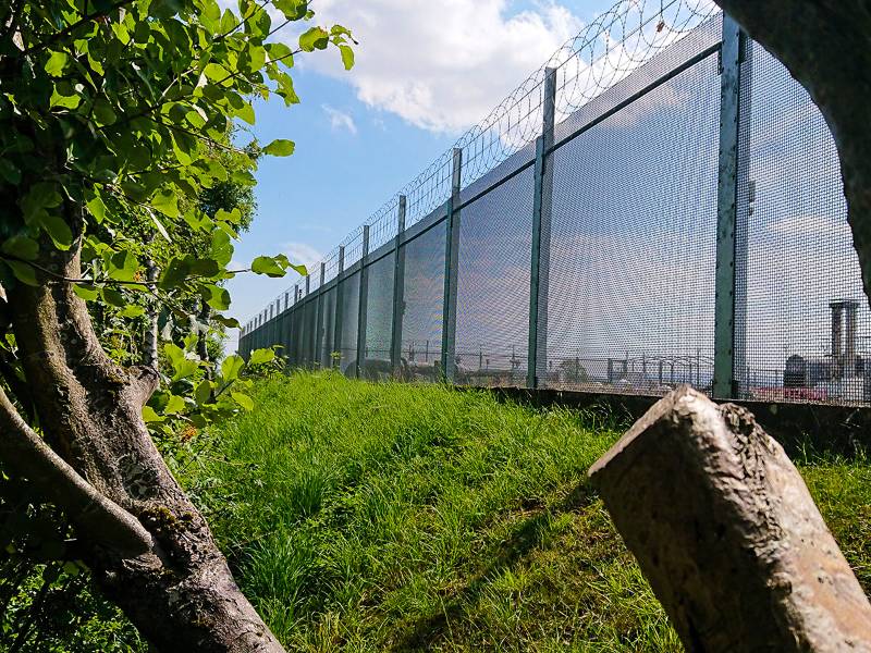 ArmaWeave Self-Raking Woven Mesh Security Fencing System