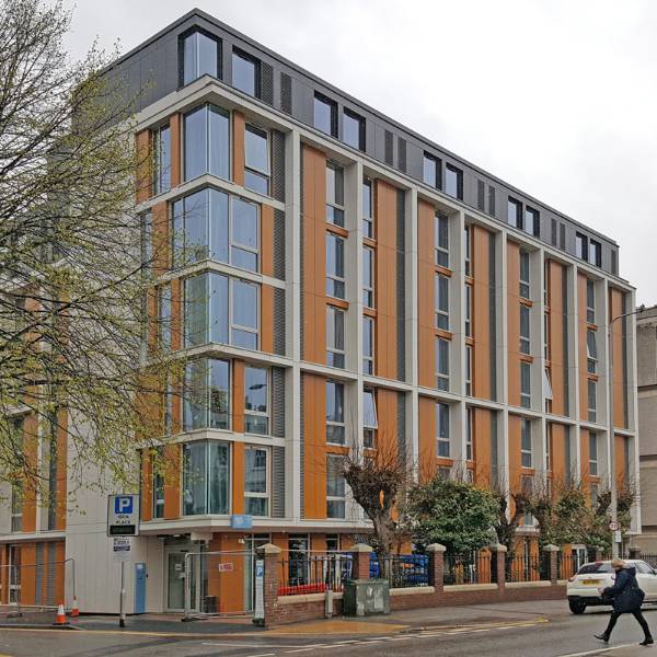 STUDENT ACCOMMODATION - Queens Street, Exeter
