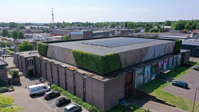 Green facade of Sporthal Theothorne strengthens sustainability and vitality