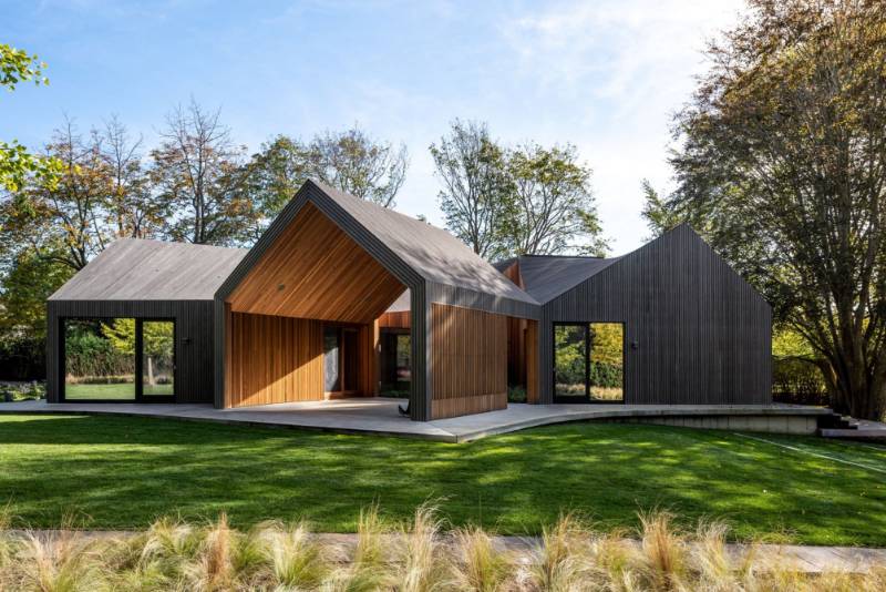 Award-Winning Six Square House Featuring Accoya Cladding