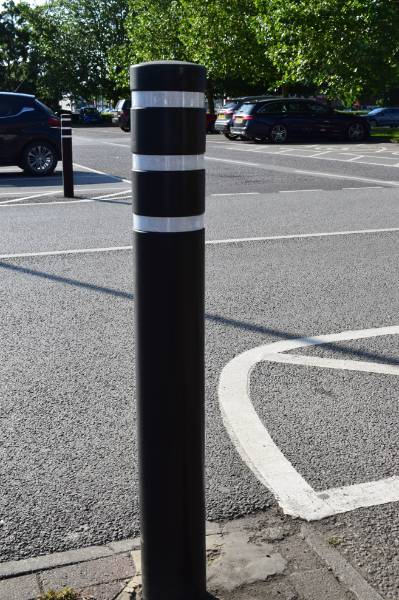 TR130/ TB130 Impact Flex Bollard