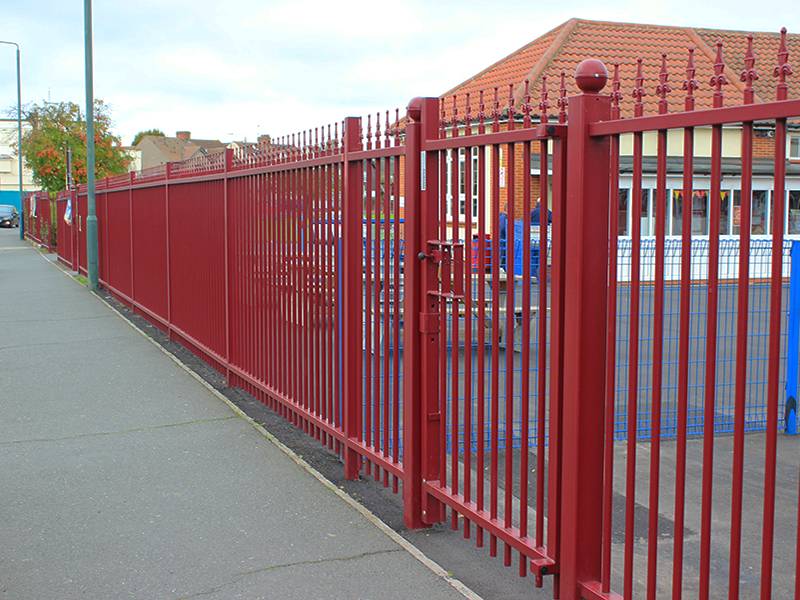 Barbican Imperial secures perimeter at East Wickham Primary School