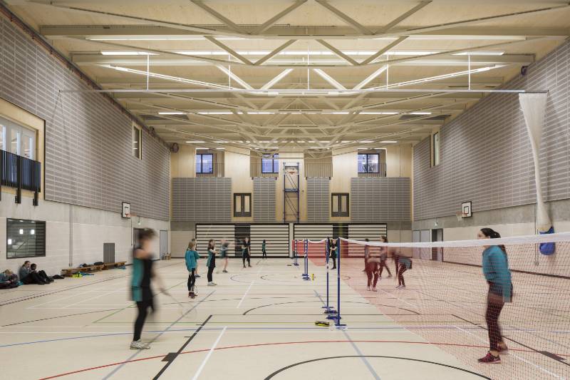 School achieves aesthetic fire performance with MEDITE PREMIER FR