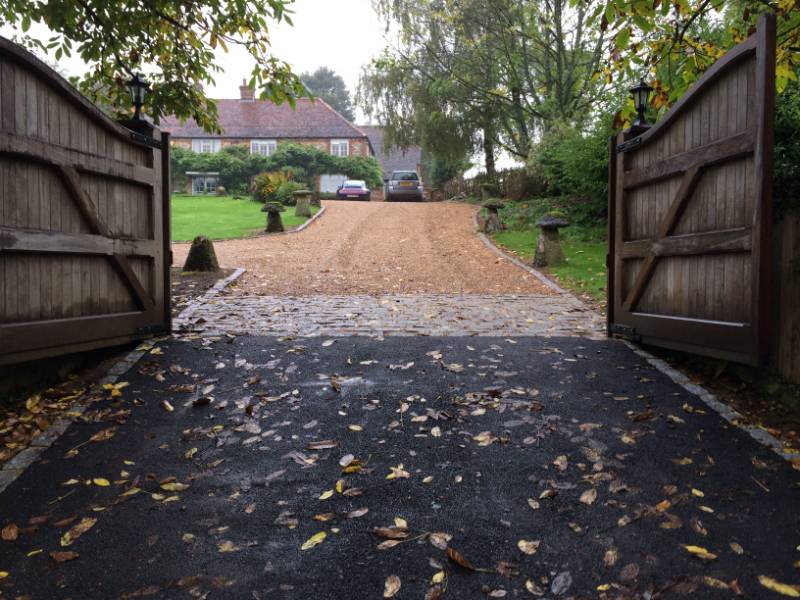 Stokenchurch - Gravel Driveway Installation