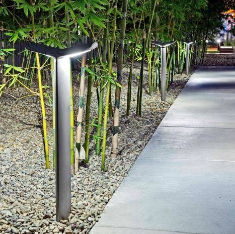 Aluminium lighting bollards