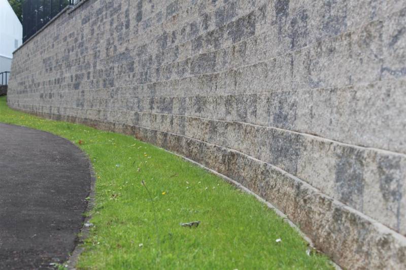 Meadowbank Sports Arena - Curved retention