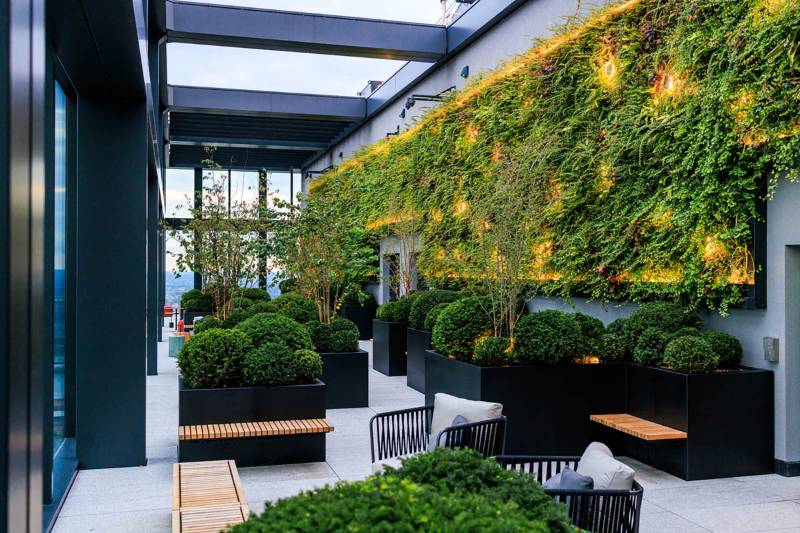 Living Walls at the ‘The Sky Terrace’ Landmark Pinnacle