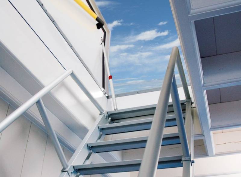 Flat Roof Access Hatch with Fixed Stairs