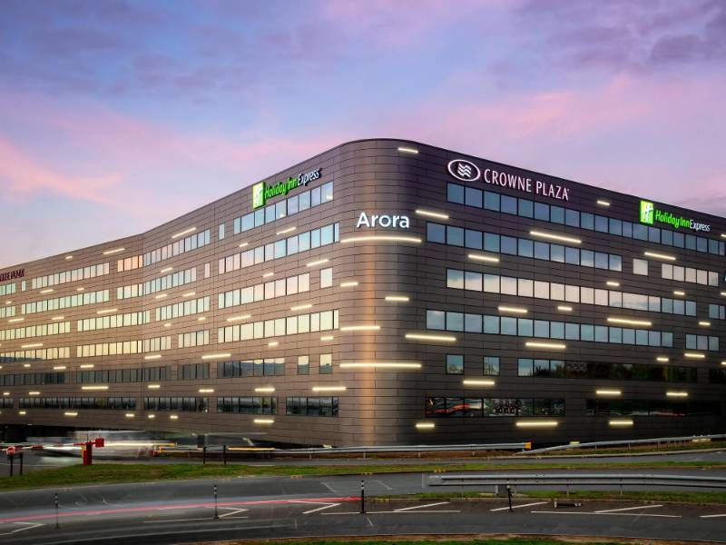 Crowne Plaza/Holiday Inn Express Dual Brand Hotel, Heathrow Terminal 4