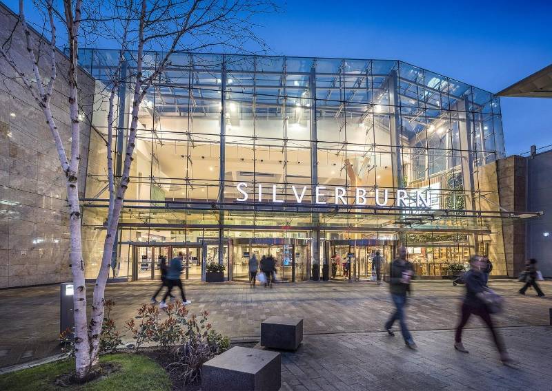 Two key factors to consider when choosing drainage systems for commercial car parks. Silverburn Shopping Centre.