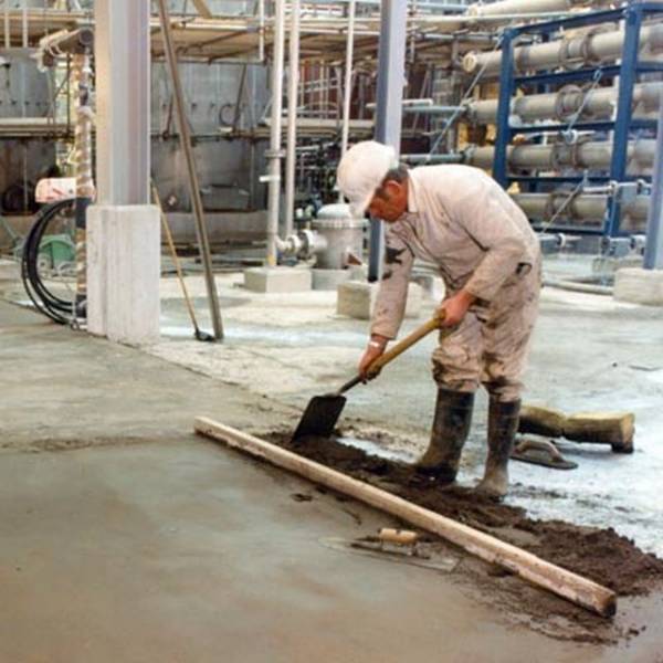 Fine concrete levelling screed mixes