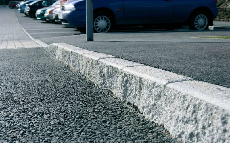 BRADSTONE K-Lite Traditional Kerb