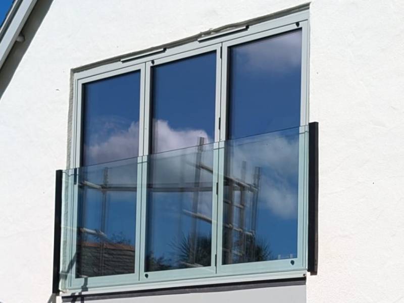 EazyJuliet Glass Balustrade System