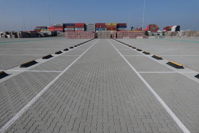 Zeta Lock Block Paving used in Heavy Duty Pavement at DP World's London Gateway